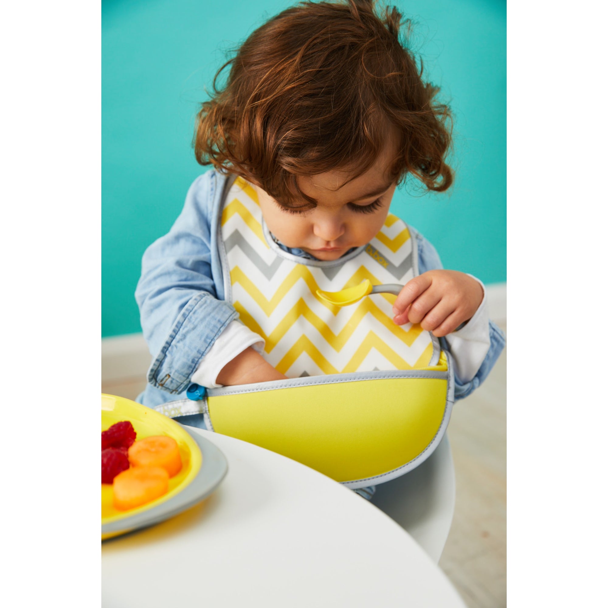 b.box Travel Bib - Mellow Yellow