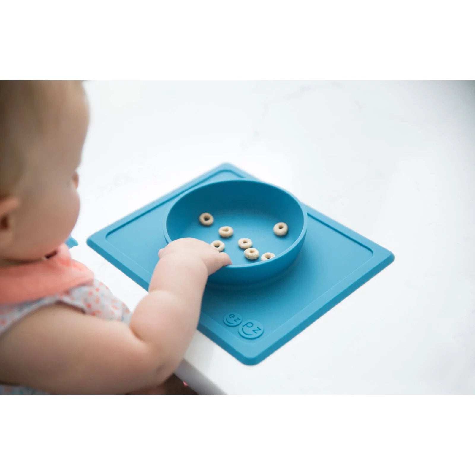 ezpz-mini-bowl-silicone-bowl-&-placemat-blue- (4)