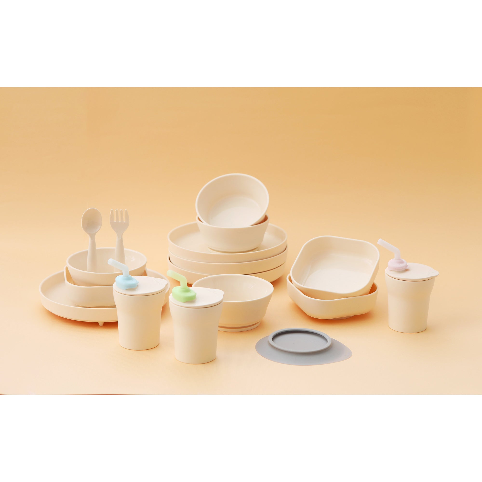 miniware-first-bite-set-pla-cereal-suction-bowl-vanilla-+-silicone-spoon-and-cover-in-cotton-candy- (17)